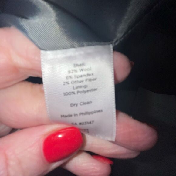 Talbots gray & white pinstriped blazer 4P - Picture 5 of 5